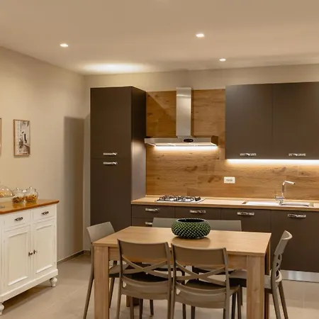 Li Curmuni Вилла Lizzanello