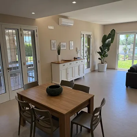 Li Curmuni * Lizzanello