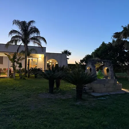 Li Curmuni Вилла Lizzanello