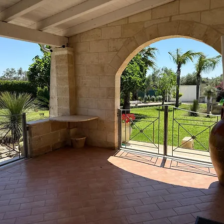 Li Curmuni Lizzanello